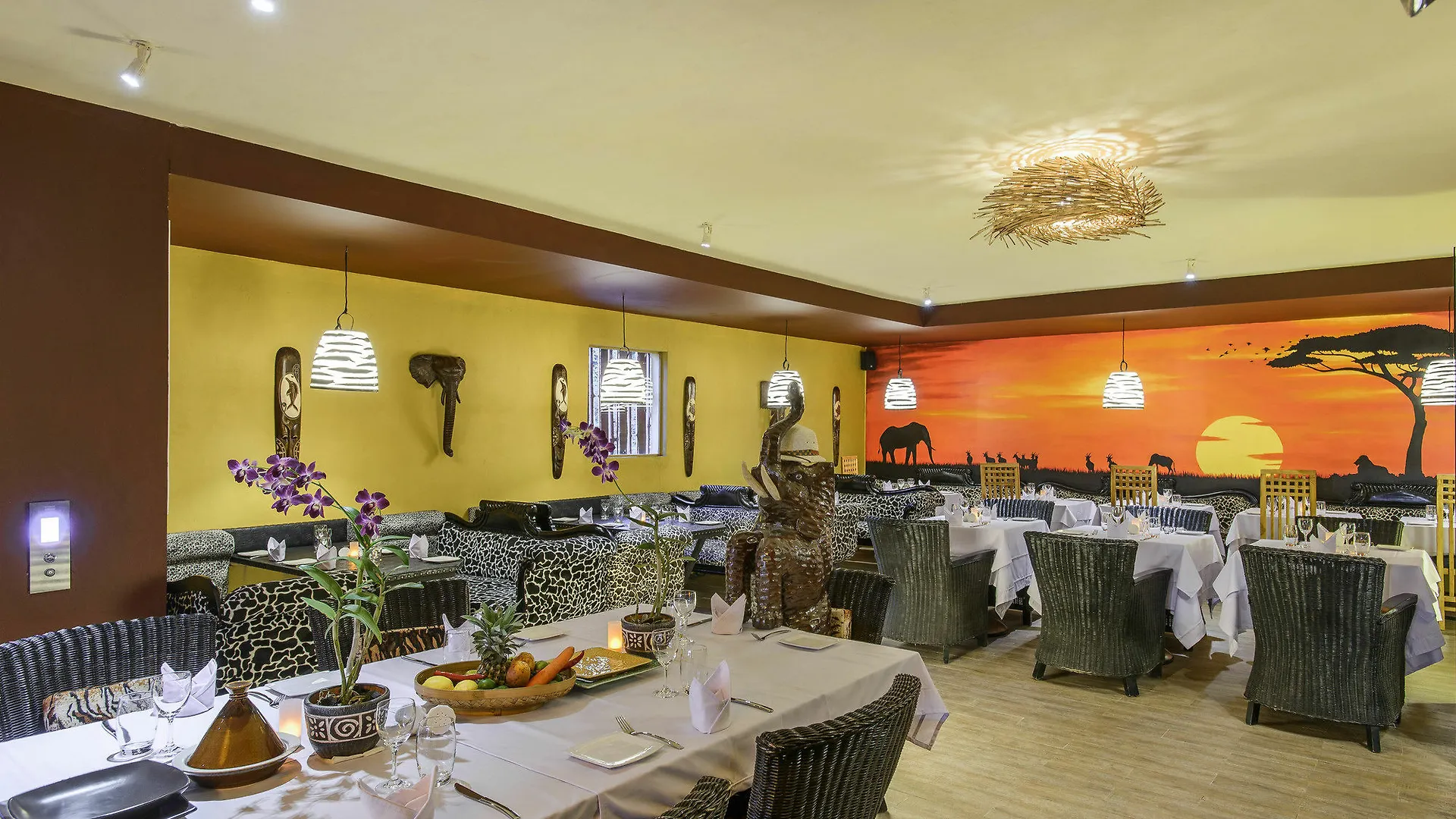 *** Hotel Seminyak Suites Indonesia